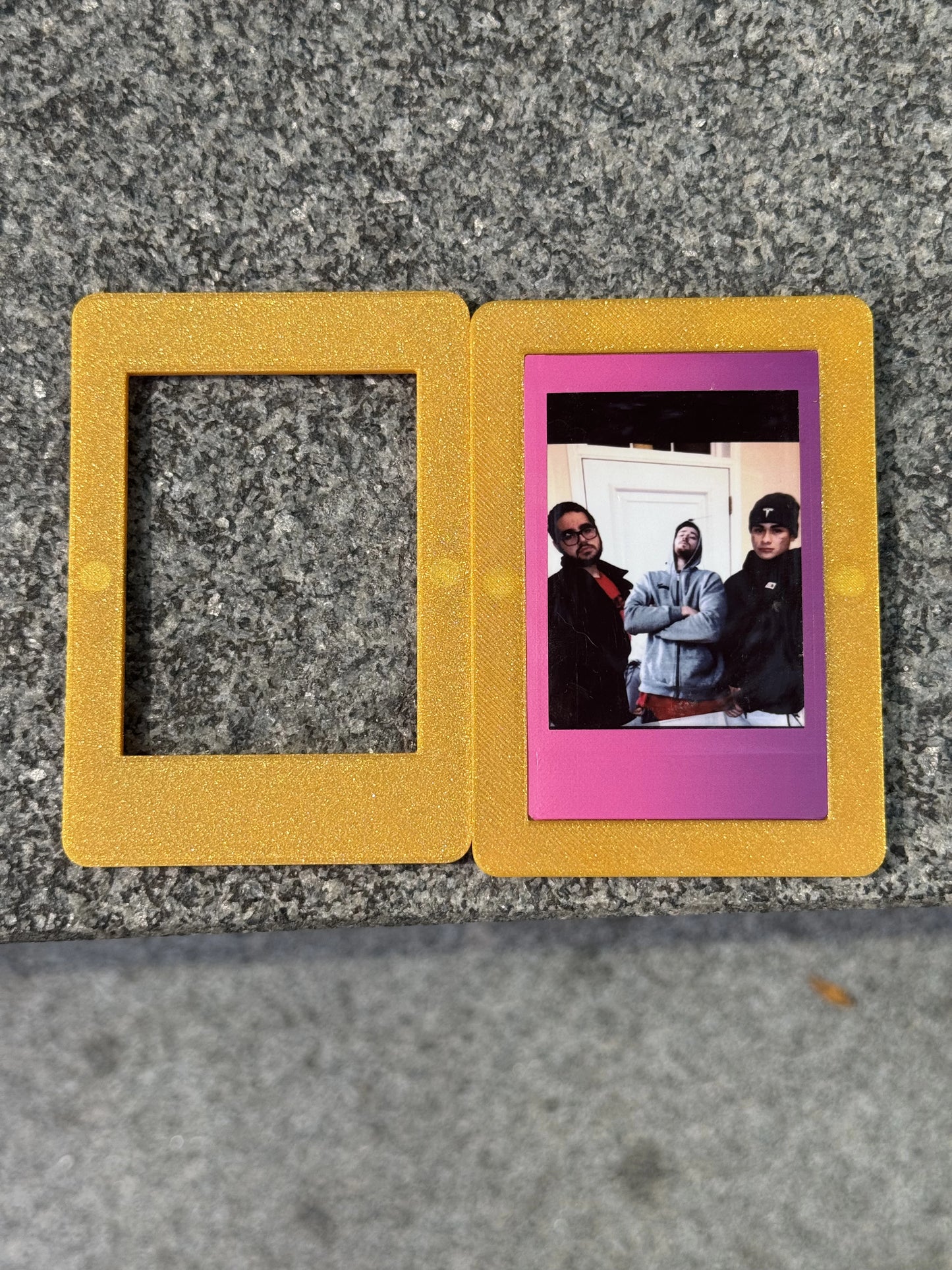 Magnetic Photo Frame – Easy Swap, Perfect Fit for Fujifilm Prints